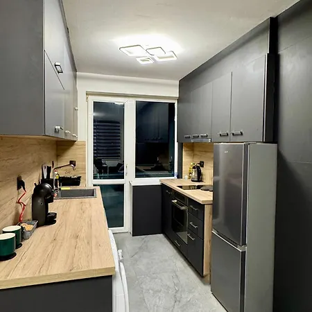 Family Apartment *