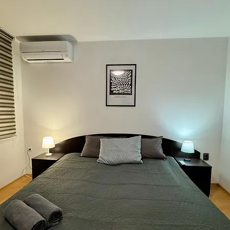 Family Apartment *